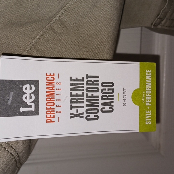 Men's Lee Performance Extreme Comfort cargo shorts. Size 50 Big and Tall. NWT - Picture 7 of 7